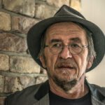 "Da bin ich, öffne zögernd Deine Tür" - Trotter singt Erich Mühsam