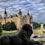 Welterbe Tag - Gästeführerverein - ‚Gedruckt‘ und gebrannt: Die Terrakotten an den Fassaden des Schweriner Schlosses