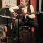Ein Muss! - Trotter singt Erich Mühsam - "Da bin ich, öffne zögernd Deine Tür"