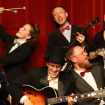 Komplex: Cats and Dinosaurs // Leftist Swing from Sweden