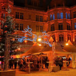 Willkommen zur höfischen Weihnacht im Schlossinnenhof