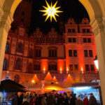 Willkommen zur höfischen Weihnacht im Schlossinnenhof