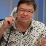 „Tauschen&Lauschen" an der Büchertauschbox: Leif Tennemann liest aus seinem Lieblingsbuch