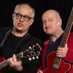 Schwarze Grütze -  „Elegant im Porzellanladen“